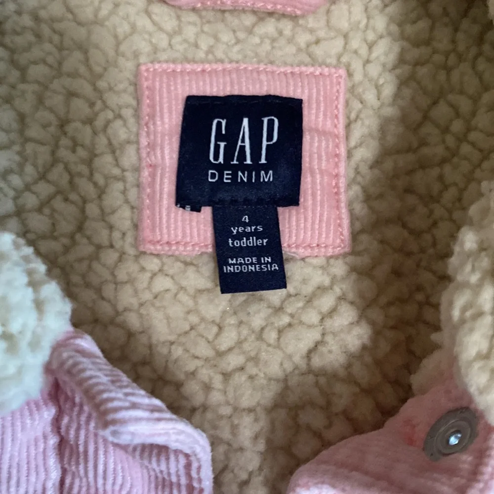 Pink Gap jacket - Picture 2 of 3